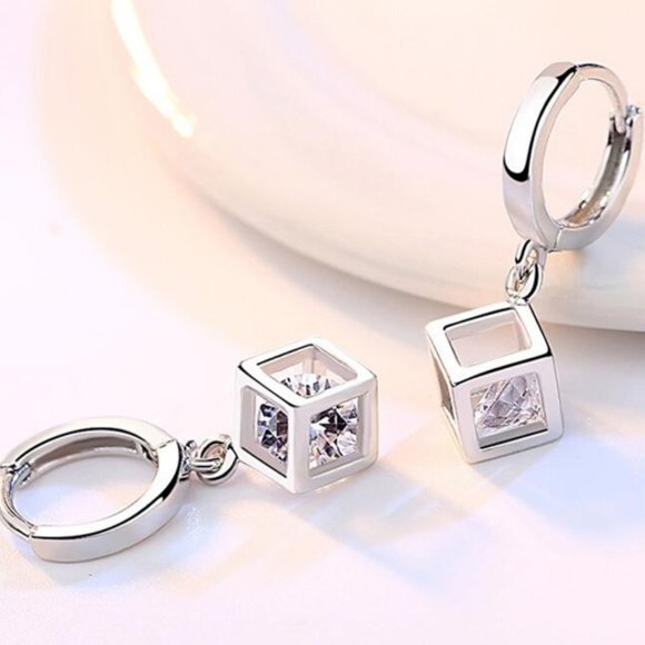 *NEW Sterling Silver Diamond Cube Hoop Earrings - Picture 5 of 8